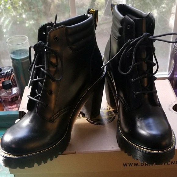 dr martens persephone black